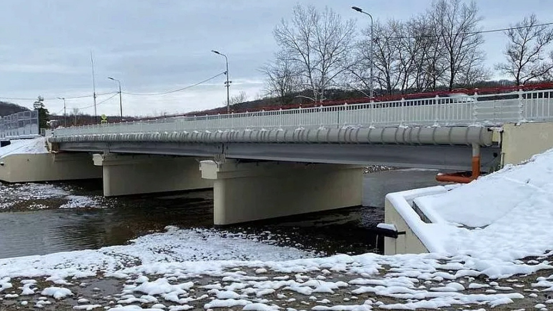 В Мостовском районе Краснодарского края открыли мост через реку Фарс