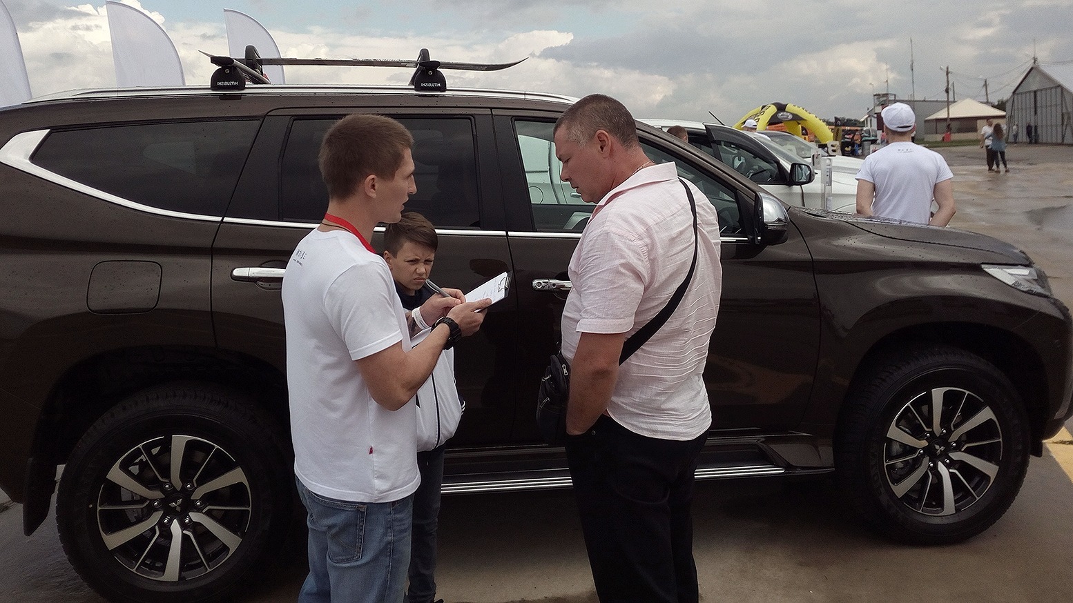 Жители Краснодара почти не ищут автомобили в автосалонах
