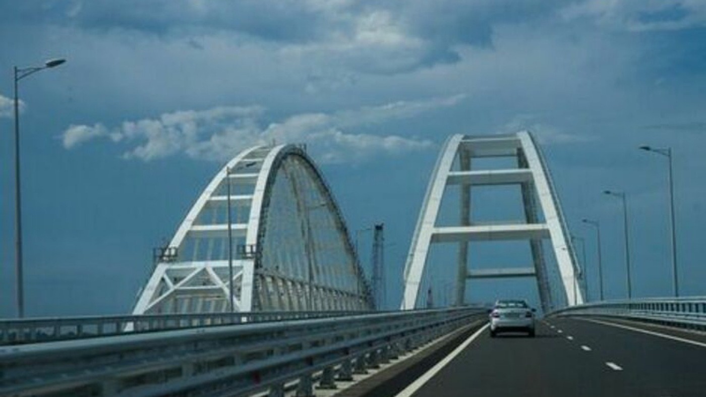 ЧП на Крымском мосту: есть погибшие и повреждения дороги