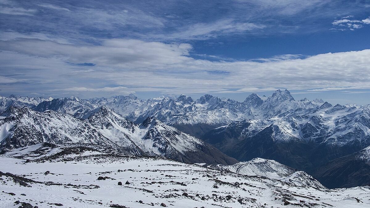 В горах Сочи выпало более 20-ти сантиметров снега