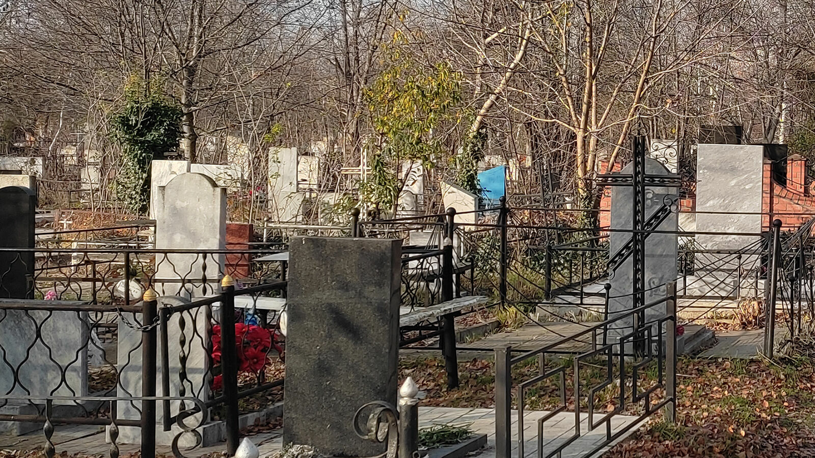 Мефодиевское кладбище Новороссийска закрыли, нельзя даже подхоранивать родственников