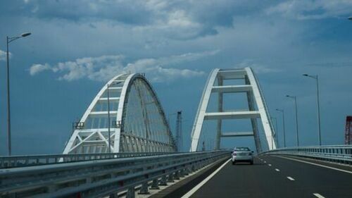 Крымский мост закроют 17 января на ремонт