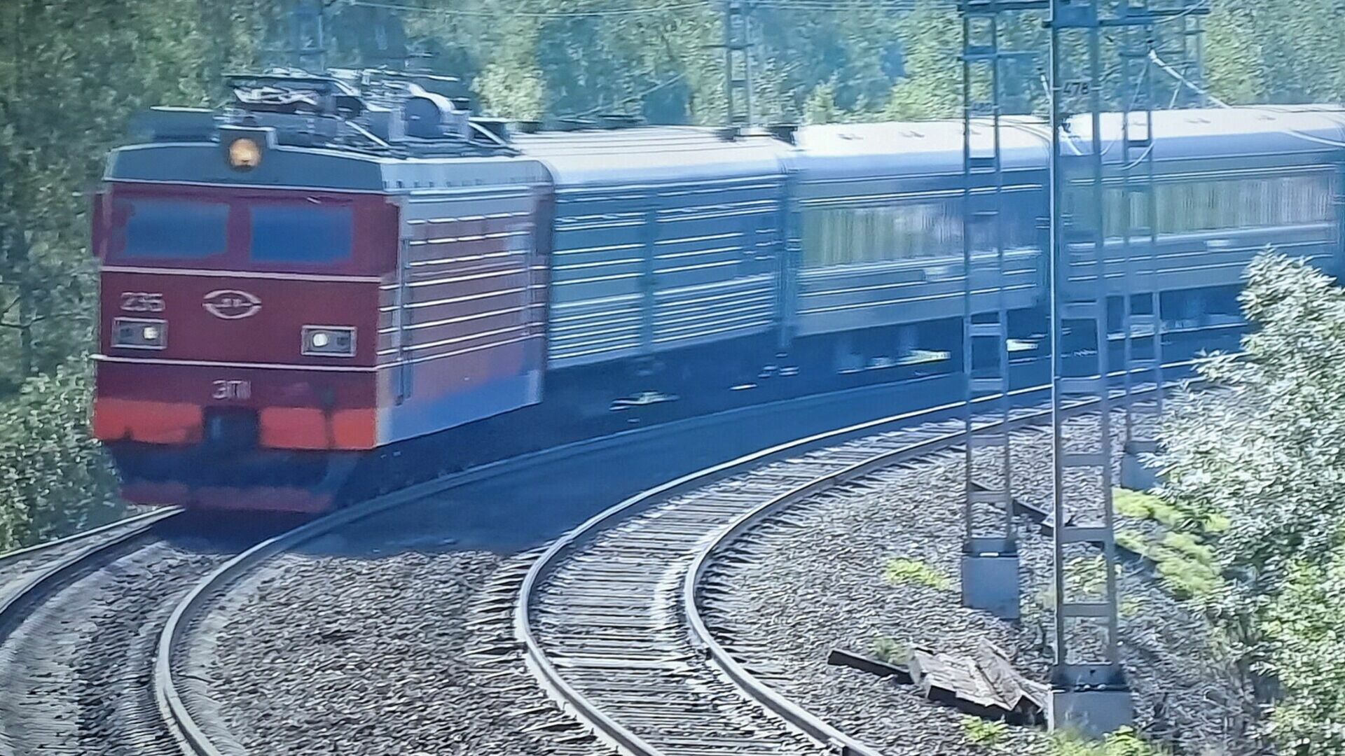 В курортный сезон в Краснодарском крае запустят 1,5 тысячи дополнительных поездов