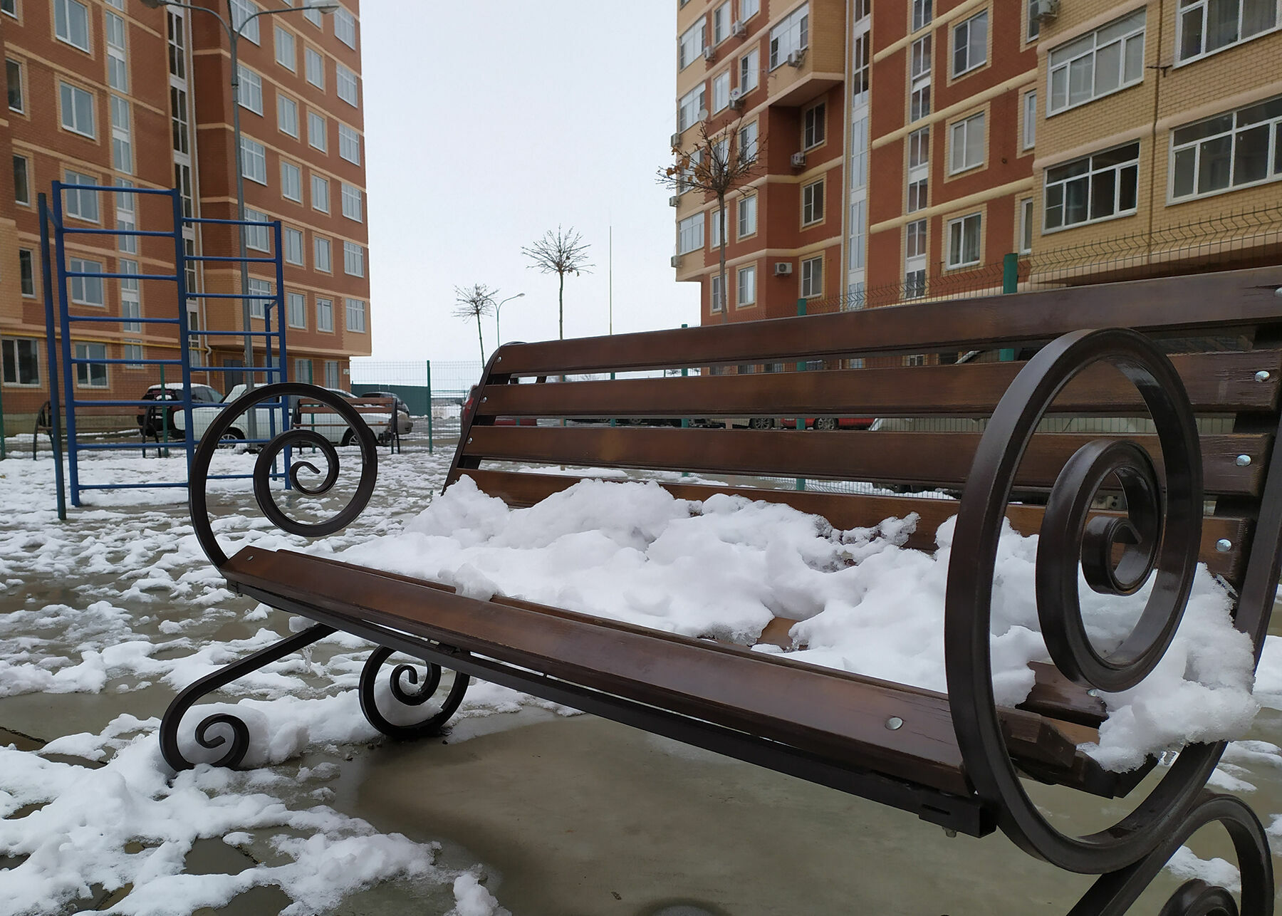 Власти Краснодара объяснили, как должны чиститься дороги от снега