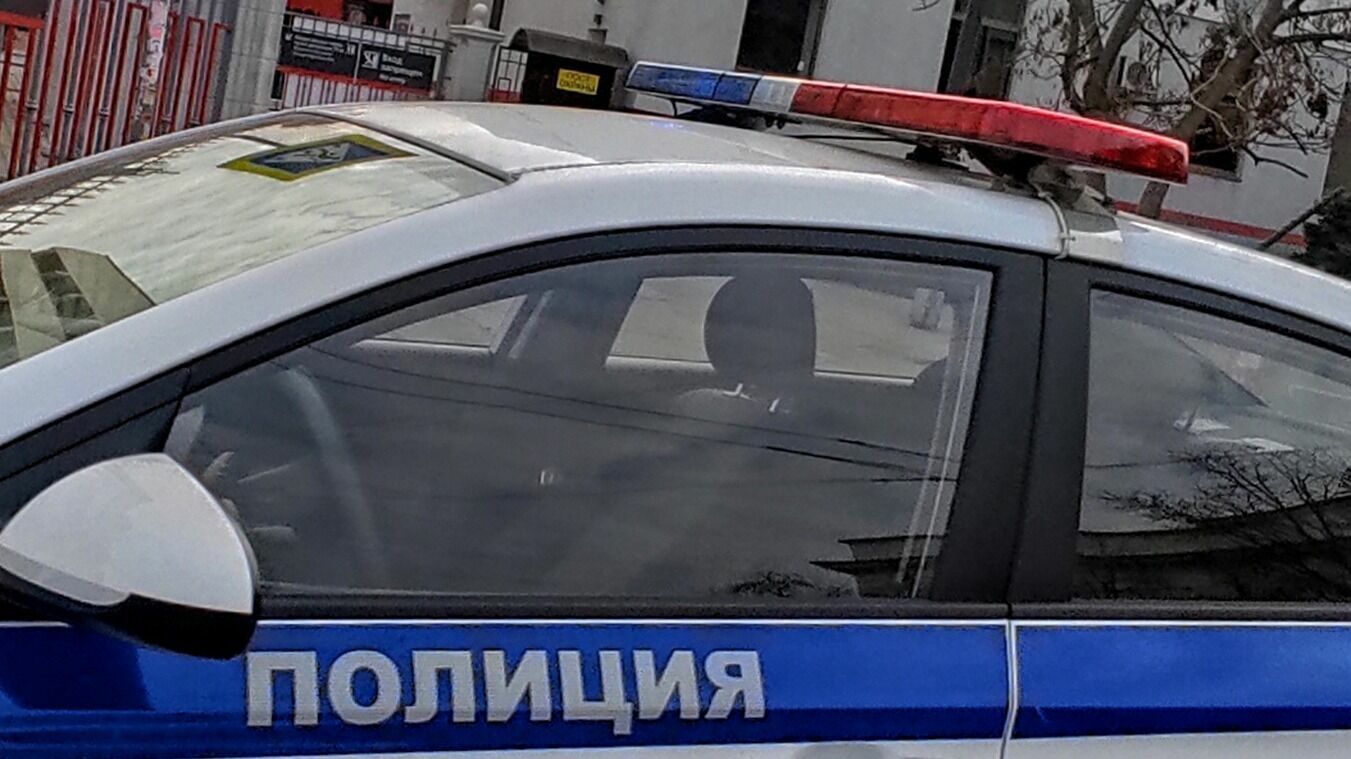 В Новороссийске в маршрутке подростка ударил мужчина, его арестовали