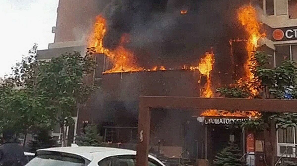 В Краснодаре горел высотный дом на улице Восточно-Кругликовской