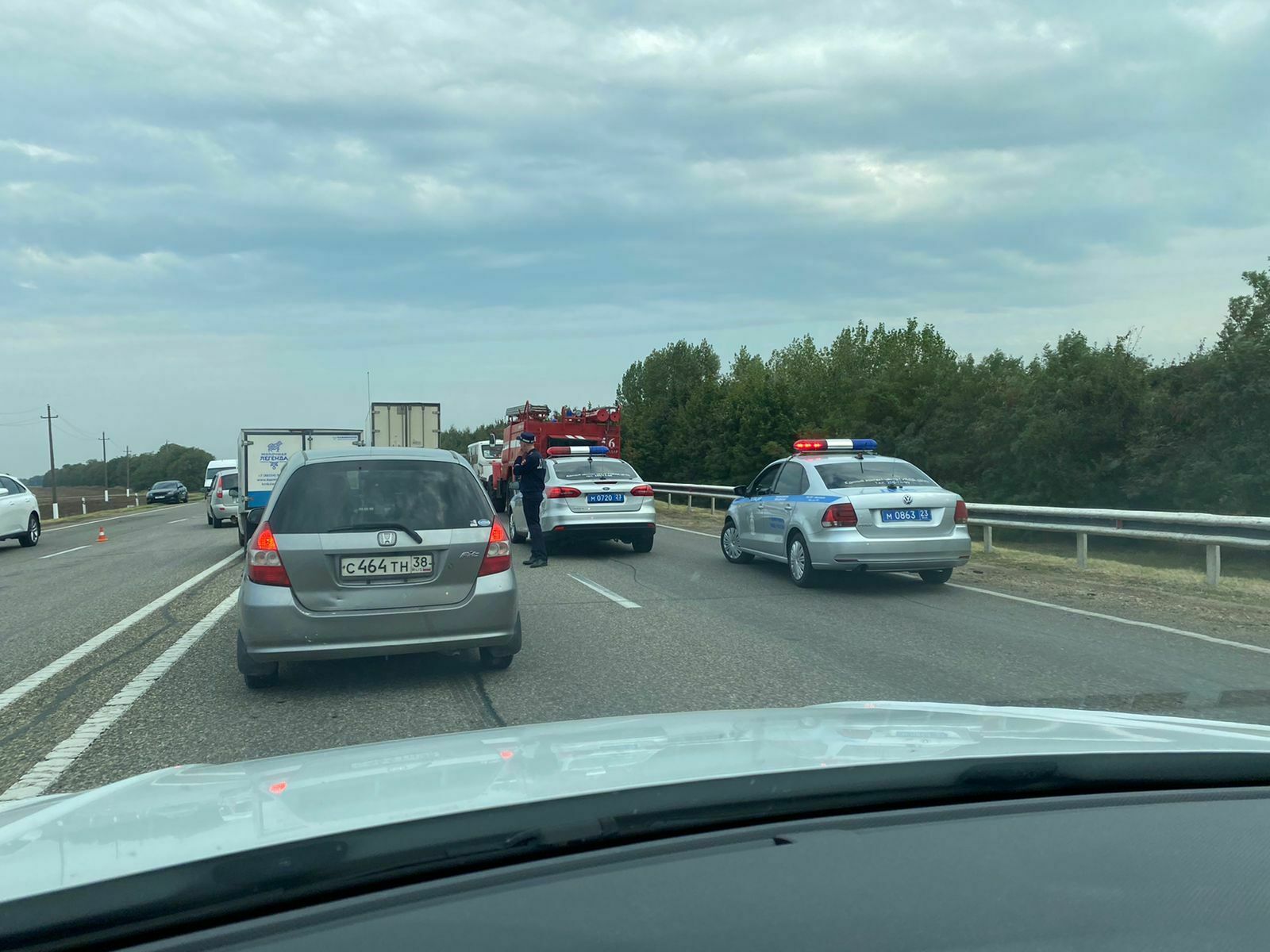 На въезде в Краснодар по Елизаветинскому шоссе произошло крупное ДТП