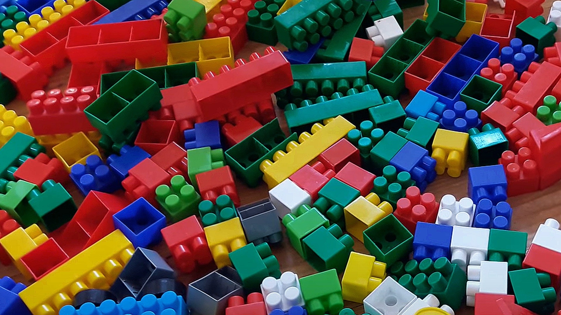 «Наш Лего» из Новороссийска: На Кубани открыли производство детских конструкторов