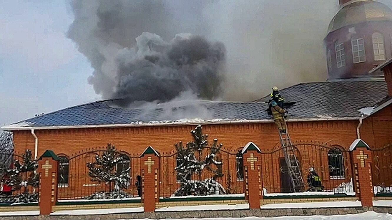 На Украине подожгли православный храм из-за позиции настоятеля