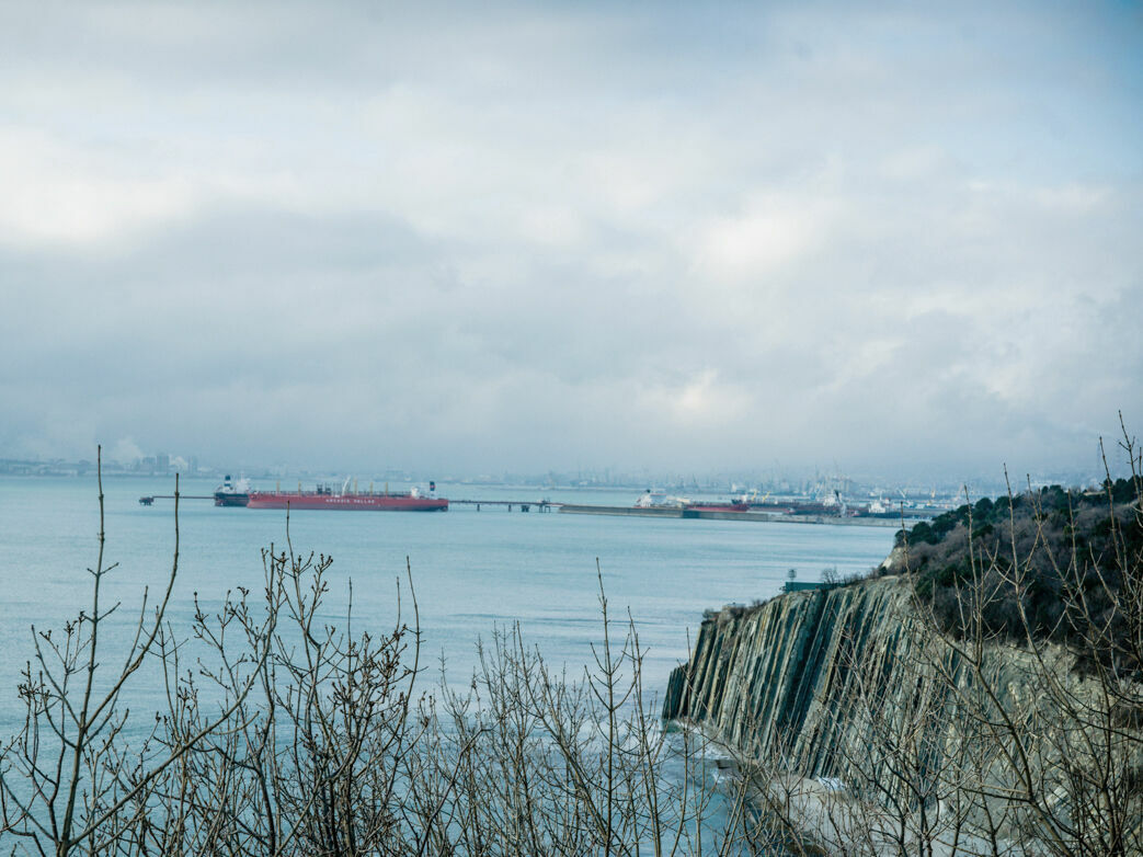 Новороссийский порт оштрафовали на 3,6 миллиона за загрязнение Черного моря